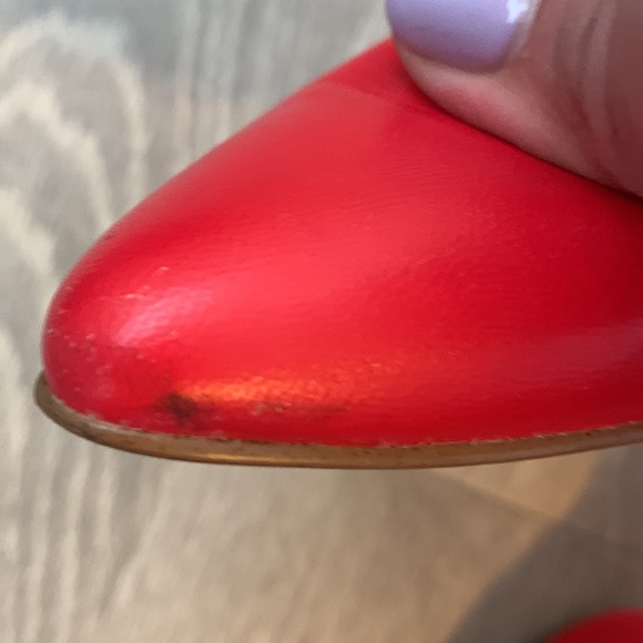 BCBGeneration gorgeous red 4” heels - Picture 5 of 9